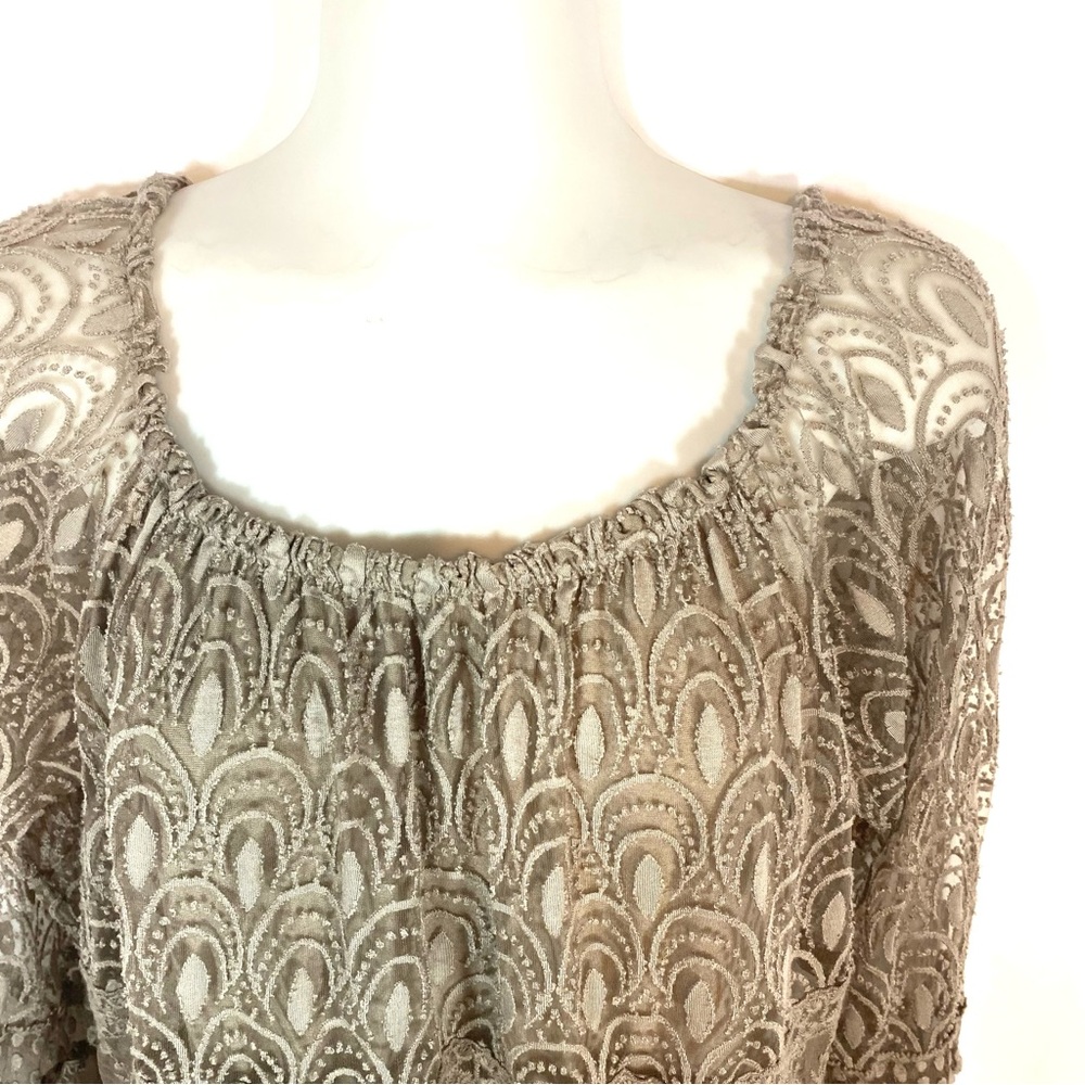 LOLA Italy Silk Blend Taupe Lace Pullover Blouse - Picture 2 of 9